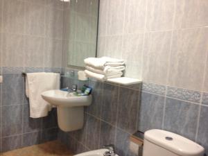 Twin Room room in Hotel Mediterrani Blau