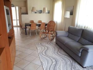 VILLETTA CON GIARDINO