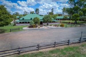 Overlander Homestead Motel