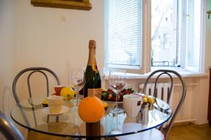 City Inn Riga Apartment, Town Towers with parking