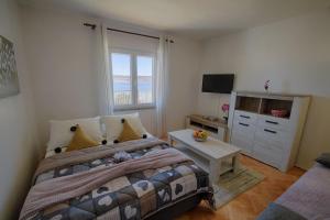 Apartments by the sea Seline, Paklenica - 6564
