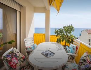 Appartements Stunning 2 bed Flat Nice front of the beach Seaview : photos des chambres