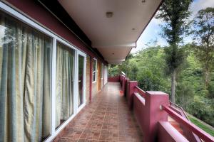 Rustling River Resort