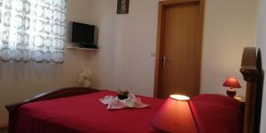 Apartments Miro with Sea view - near Beach