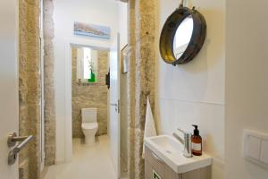 Luxurious Pink House and Parking