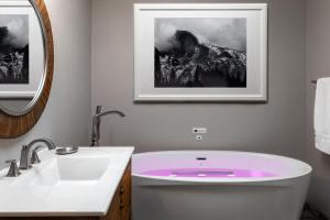 Purple Orchid Resort & Spa