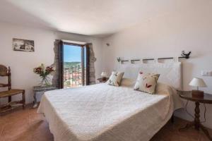 The Tower House with a gorgeous terrace img3