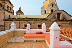 Casa San Pedro - Exclusive 3BR Colonial Apt in Centro Historico by Huespedia