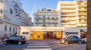Studio Carré dor Cannes