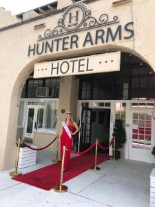Hunter Arms Hotel