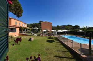 Hotels Hotel Les Lentisques : photos des chambres