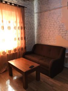 Two-floor apartments and studio 2-х этажные апартаменты и студия в самом центре