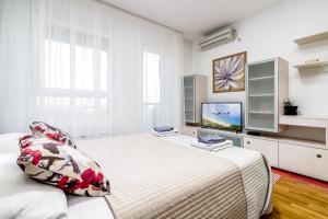 Apartment room in Klio Savada