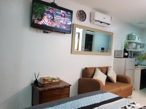 Cityscape Residences, Unit 702