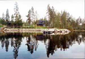 Revontuli Resort Glass Igloos