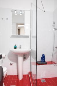 Metro Fix Cosy Apartment