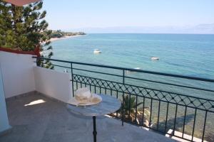 Iris Apartments Messinia Greece