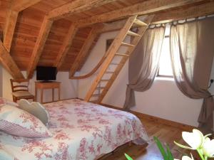 B&B / Chambres d'hotes La Tarabelle : photos des chambres