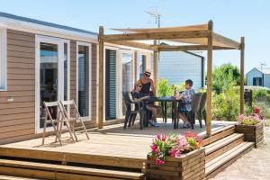 Campings Domaine Les Muriers : photos des chambres