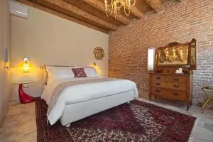 28 Alla Rotonda - 罗维戈