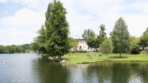 Hotels Hotel du Lac Foix : photos des chambres