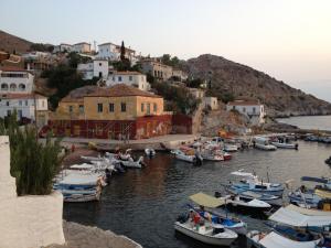 Alkioni stone house Hydra Greece