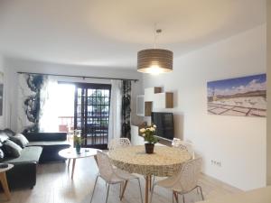 Beachside Jablillo y Cucharas