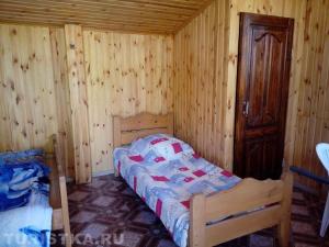 Classic Triple Room room in 13th Kardon