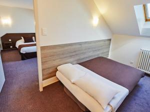 Hotels Campanile Epinal Centre - Gare : photos des chambres