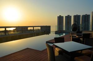 Stunning Apartment City Center - PH Quartier Atlapa