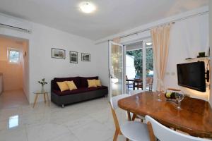 Apartmani Dora Murter