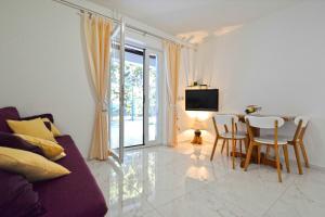 Apartmani Dora Murter