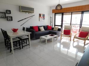 Tropical Rocha Residence