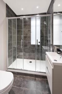 Chelsea Apartment | Kings Road, Sloane Square & Lift