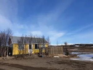 Við-Bót Riverside Cottage - Ásgeirsstaðir