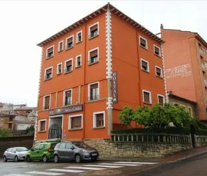 Hostal Sierra de Gredos - 吉桑多