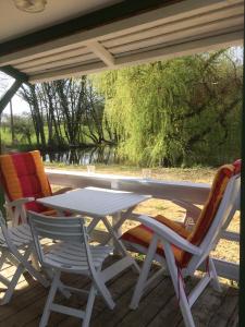 Campings Camping Bois-Girault : photos des chambres
