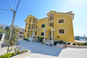 Pontus Luxury Apartments