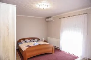 Hotel ZRINSKI - Peščenik