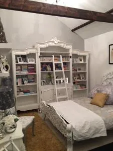 Tathan Herd - Llancarfan