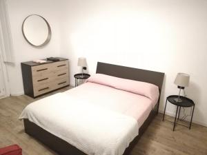 CENTRO e PARCO 10 min - flat in Monza