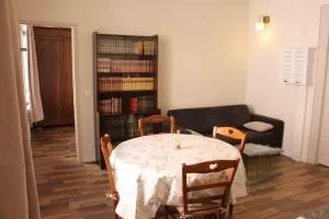 Superbe T2 3 étoiles à 200m des thermes - RDC - Le Poujol-sur-Orb