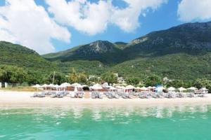 Villa Piedra Barbati - Seafront Villa