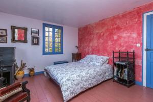 Maisons d'hotes Le Grand Yote : Chambre Lit Queen-Size avec Salle de Bains Commune 