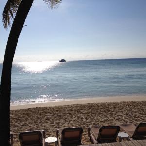 El Faro 101 SURF 1 Bdr Apt pool view