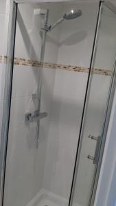 Maisons de vacances Maisonnette bois flottes : photos des chambres