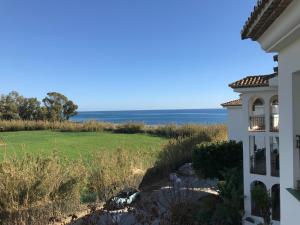 Marbella - Estepona beach frontline apartment