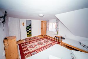 Triple Room with Bathroom room in Pensiunea Soare si Luna