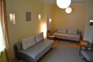 Near Citadel Apartment