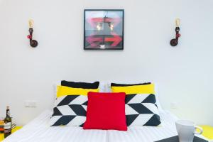 Sleepway Apartments - Red Metro